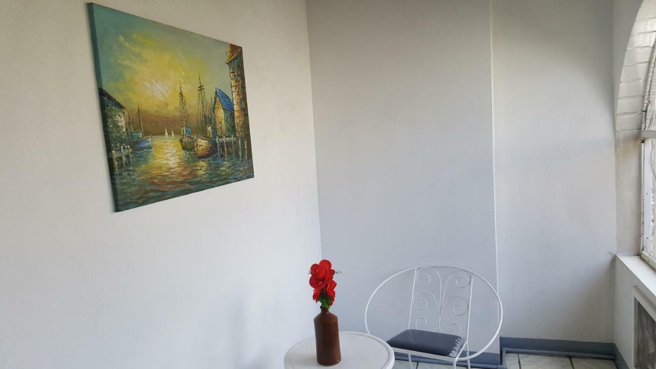 Rainbow Inn Grenville Екстер'єр фото